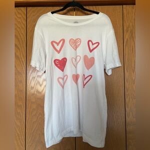 Women’s White Heart Graphic Tee - Pink Heart Print